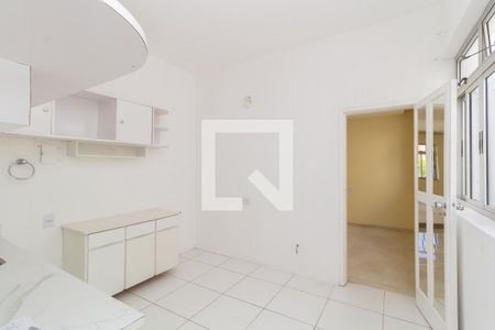 Apartamento à venda com 248m², 4 quartos e 1 vaga Apartamento à venda com 248m², 4 quartos e 1 vagaCozinha