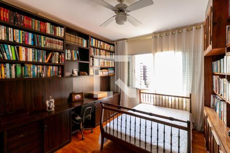 Apartamento à venda com 250m², 4 quartos e 2 vagasQuarto 2