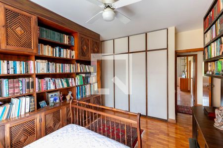 Apartamento à venda com 250m², 4 quartos e 2 vagasQuarto 2