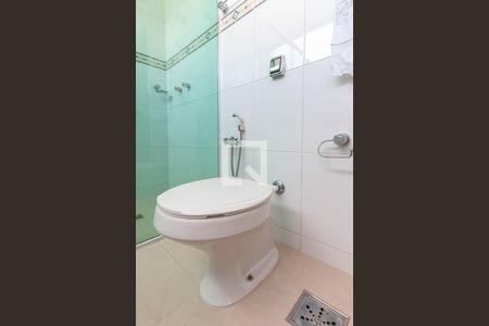 Apartamento à venda com 250m², 4 quartos e 2 vagasBanheiro da Suíte