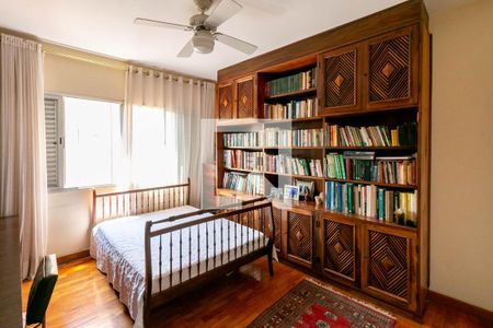 Apartamento à venda com 250m², 4 quartos e 2 vagasQuarto 2