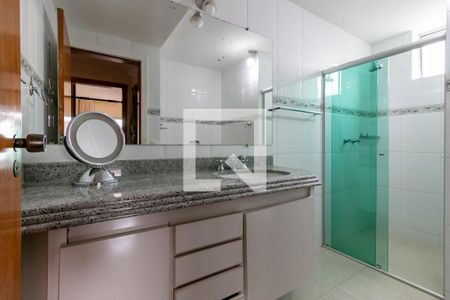 Apartamento à venda com 250m², 4 quartos e 2 vagasBanheiro Social
