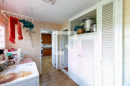 Apartamento à venda com 250m², 4 quartos e 2 vagasCozinha e Área de Serviço