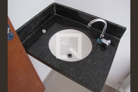 Apartamento à venda com 42m², 2 quartos e sem vagaBanheiro