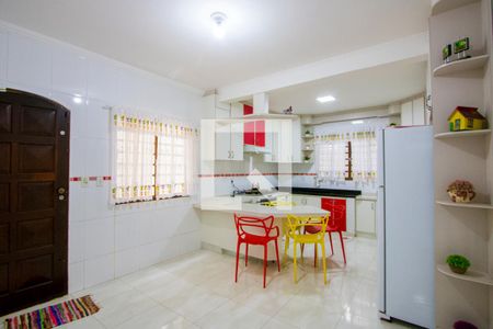 Casa à venda com 165m², 3 quartos e 2 vagasCopa