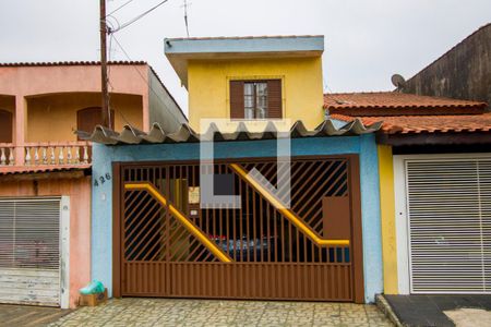 Casa à venda com 165m², 3 quartos e 2 vagasFachada