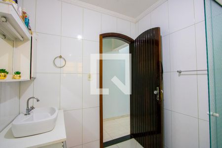 Casa à venda com 165m², 3 quartos e 2 vagasBanheiro social 2
