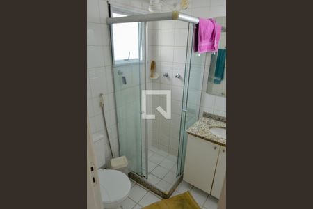 Casa de condomínio à venda com 107m², 3 quartos e 2 vagasBanheiro da Suíte