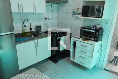 Casa de condomínio à venda com 107m², 3 quartos e 2 vagasCozinha