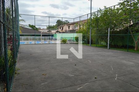 Casa de condomínio à venda com 107m², 3 quartos e 2 vagasQuadra de Futebol 
