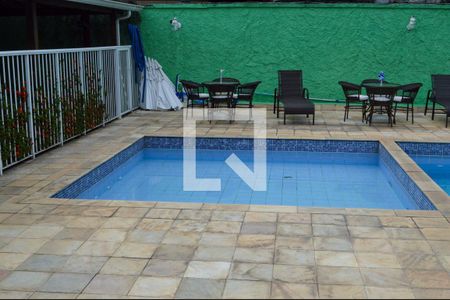 Casa de condomínio à venda com 107m², 3 quartos e 2 vagasÁrea comum - Piscina