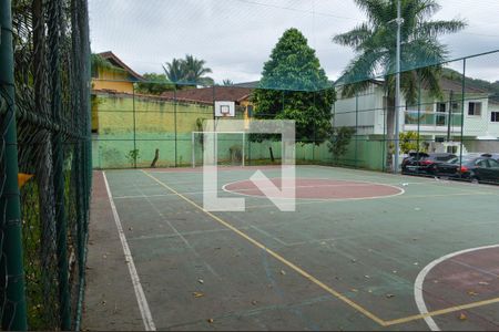 Casa de condomínio à venda com 107m², 3 quartos e 2 vagasQuadra Poliesportiva 