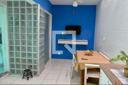 Casa de condomínio à venda com 107m², 3 quartos e 2 vagasÁrea Gourmet 