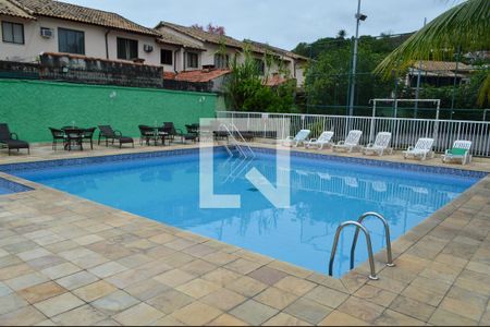 Casa de condomínio à venda com 107m², 3 quartos e 2 vagasSaúna