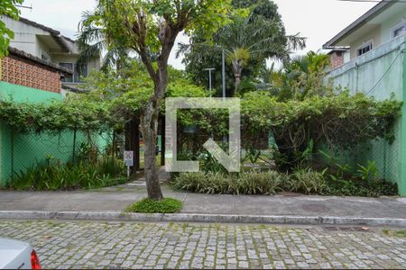 Casa de condomínio à venda com 107m², 3 quartos e 2 vagasÁrea comum - Playground