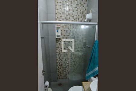 Casa de condomínio à venda com 107m², 3 quartos e 2 vagasBanheiro