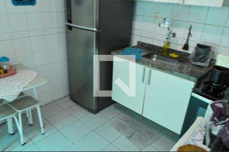 Casa de condomínio à venda com 107m², 3 quartos e 2 vagasCozinha