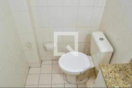 Casa de condomínio à venda com 107m², 3 quartos e 2 vagasLavabo