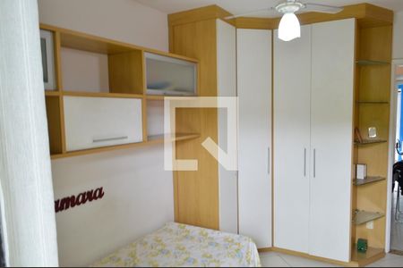 Casa de condomínio à venda com 107m², 3 quartos e 2 vagasQuarto 1