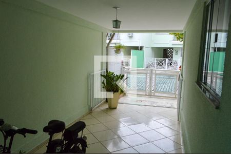 Casa de condomínio à venda com 107m², 3 quartos e 2 vagasGaragem 