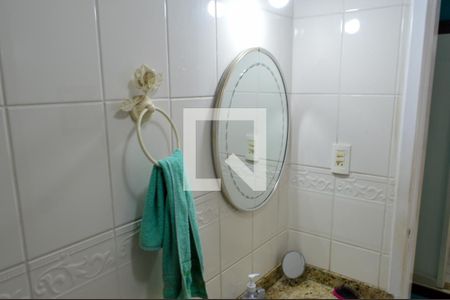 Casa de condomínio à venda com 107m², 3 quartos e 2 vagasLavabo