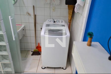 Casa de condomínio à venda com 107m², 3 quartos e 2 vagasÁrea de Serviço