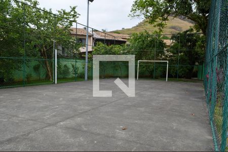Casa de condomínio à venda com 107m², 3 quartos e 2 vagasQuadra de Futebol 