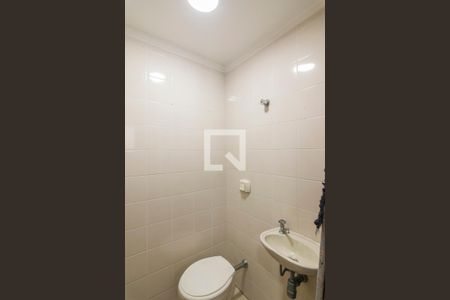 Apartamento à venda com 134m², 4 quartos e 2 vagas Apartamento à venda com 134m², 4 quartos e 2 vagasBanheiro de Serviço