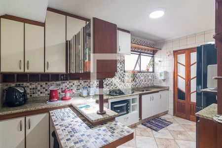 Apartamento à venda com 134m², 4 quartos e 2 vagas Apartamento à venda com 134m², 4 quartos e 2 vagasCozinha