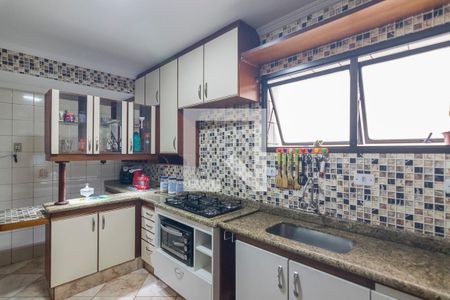 Apartamento à venda com 134m², 4 quartos e 2 vagas Apartamento à venda com 134m², 4 quartos e 2 vagasCozinha