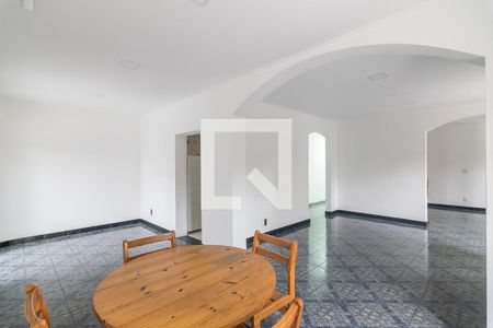 Apartamento à venda com 134m², 4 quartos e 2 vagas Apartamento à venda com 134m², 4 quartos e 2 vagasSalão de Festas