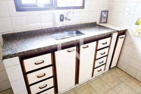 Casa à venda com 360m², 3 quartos e 6 vagas Casa à venda com 360m², 3 quartos e 6 vagasCozinha