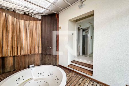 Casa à venda com 700m², 8 quartos e 2 vagasJacuzzi/Sauna