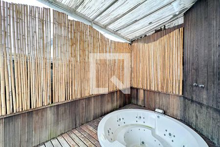 Casa à venda com 700m², 8 quartos e 2 vagasJacuzzi/Sauna