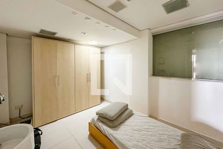 Casa à venda com 700m², 8 quartos e 2 vagasQuarto 2