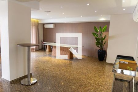 Apartamento à venda com 300m², 3 quartos e 4 vagas Apartamento à venda com 300m², 3 quartos e 4 vagasÁrea comum - Hall