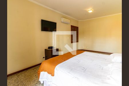 Casa à venda com 300m², 4 quartos e 3 vagas Casa à venda com 300m², 4 quartos e 3 vagasSuíte 3