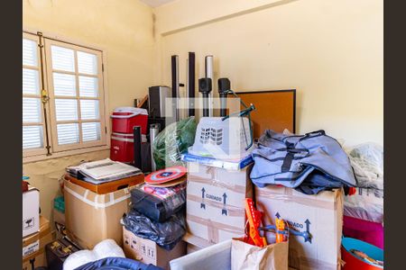 Casa à venda com 300m², 4 quartos e 3 vagas Casa à venda com 300m², 4 quartos e 3 vagasQuarto de Serviço