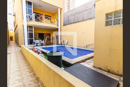 Casa à venda com 300m², 4 quartos e 3 vagas Casa à venda com 300m², 4 quartos e 3 vagasPiscina e Churrasqueira