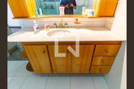 Casa à venda com 300m², 4 quartos e 3 vagas Casa à venda com 300m², 4 quartos e 3 vagasBanheiro da Suíte 3