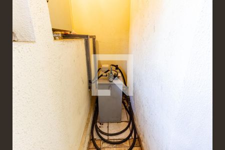 Casa à venda com 300m², 4 quartos e 3 vagas Casa à venda com 300m², 4 quartos e 3 vagasTerraço - Máquina do elevador