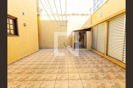 Casa à venda com 300m², 4 quartos e 3 vagas Casa à venda com 300m², 4 quartos e 3 vagasÁrea de Serviço