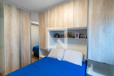 Apartamento à venda com 74m², 2 quartos e 1 vagaSuite - Armário
