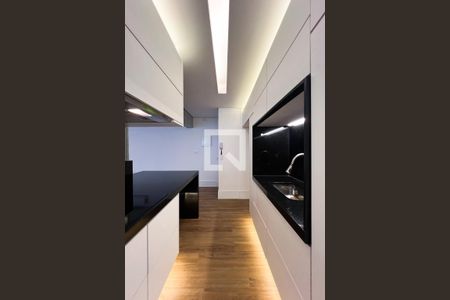 Apartamento para alugar com 100m², 2 quartos e 2 vagas Apartamento para alugar com 100m², 2 quartos e 2 vagasCozinha
