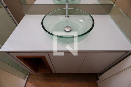 Apartamento à venda com 236m², 4 quartos e 3 vagasBanheiro 1