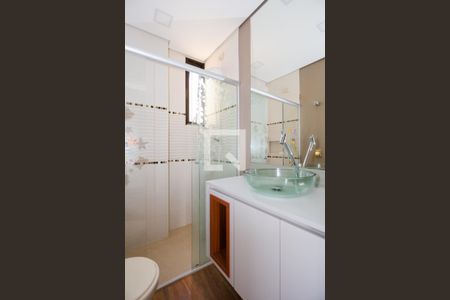 Apartamento à venda com 236m², 4 quartos e 3 vagasBanheiro 1