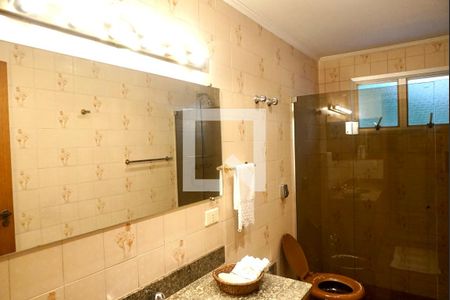 Apartamento à venda com 331m², 4 quartos e 4 vagas Apartamento à venda com 331m², 4 quartos e 4 vagasBanheiro suite 2