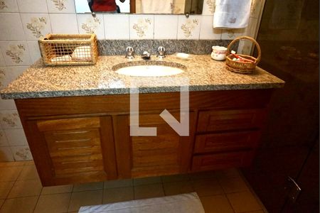 Apartamento à venda com 331m², 4 quartos e 4 vagas Apartamento à venda com 331m², 4 quartos e 4 vagasBanheiro suite 4