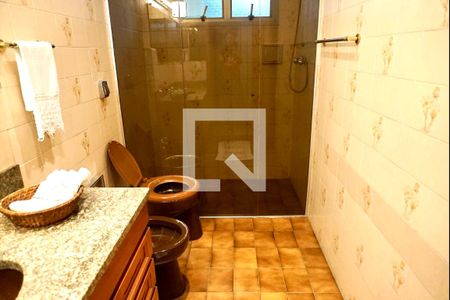 Apartamento à venda com 331m², 4 quartos e 4 vagas Apartamento à venda com 331m², 4 quartos e 4 vagasBanheiro suite 2