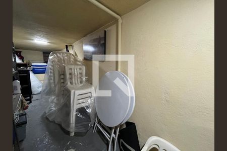 Casa à venda com 160m², 2 quartos e 2 vagasDespensa